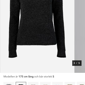 Stickat tröja  - Super fin stickad tröja från vero Moda, pris går att diskutera kom privat för egna bilder ❤️