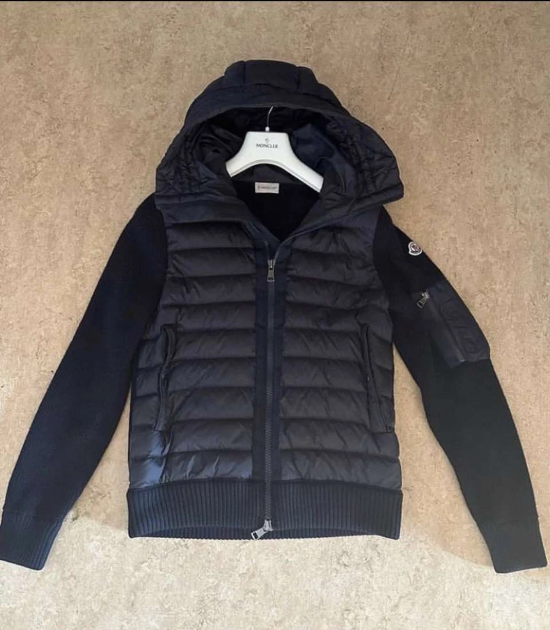 Moncler jacka - 90