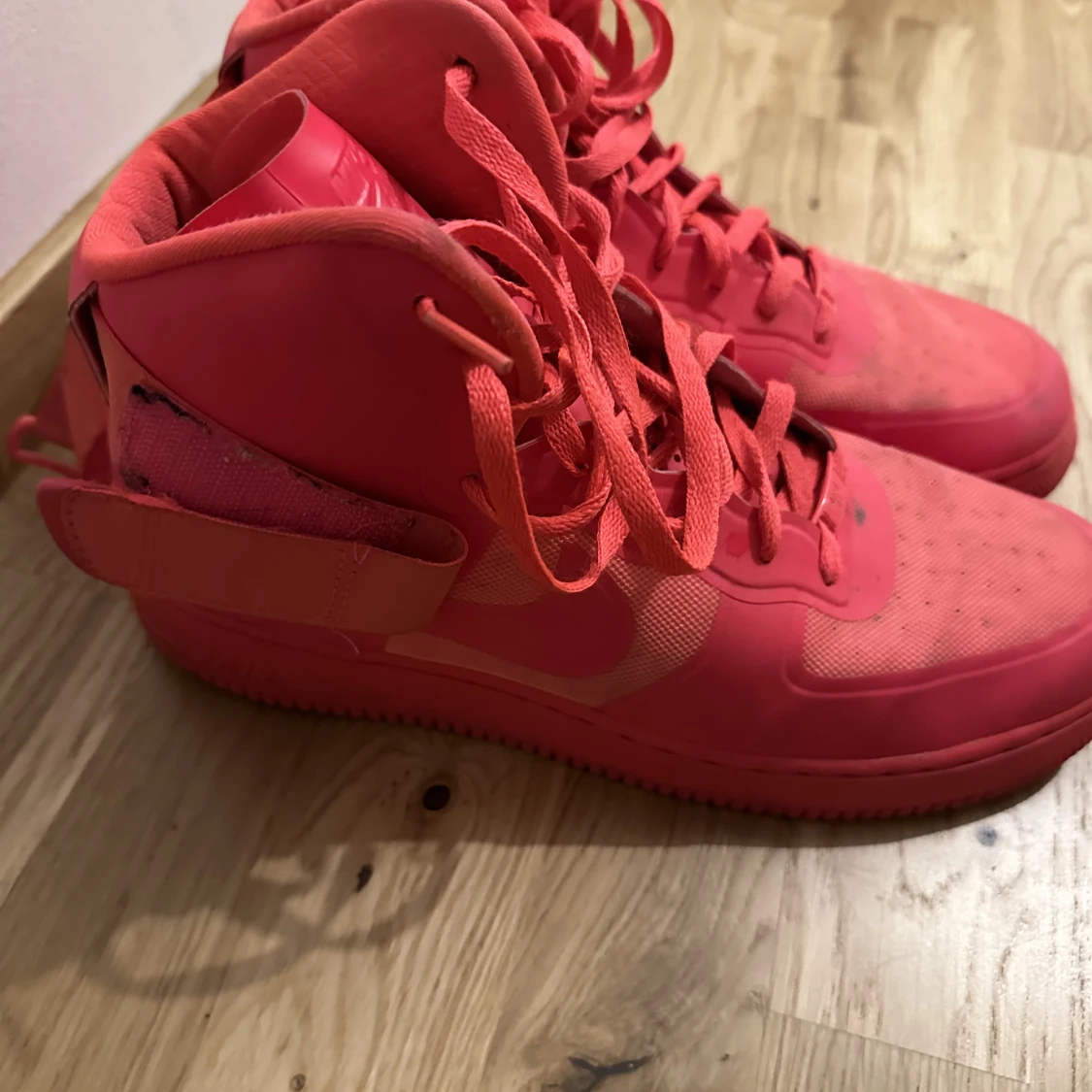 Air Force 1 high pink reflective. - 90