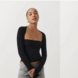 Topp - Superfin topp från Gina tricot. Aldrig använd inte endast provad