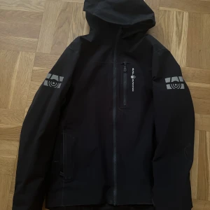 Sail Racing Jacka - Jacka Storlek L 800kr Köparen står för frakt
