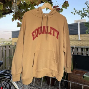 Hoodie - Nice hoodie med tryck 