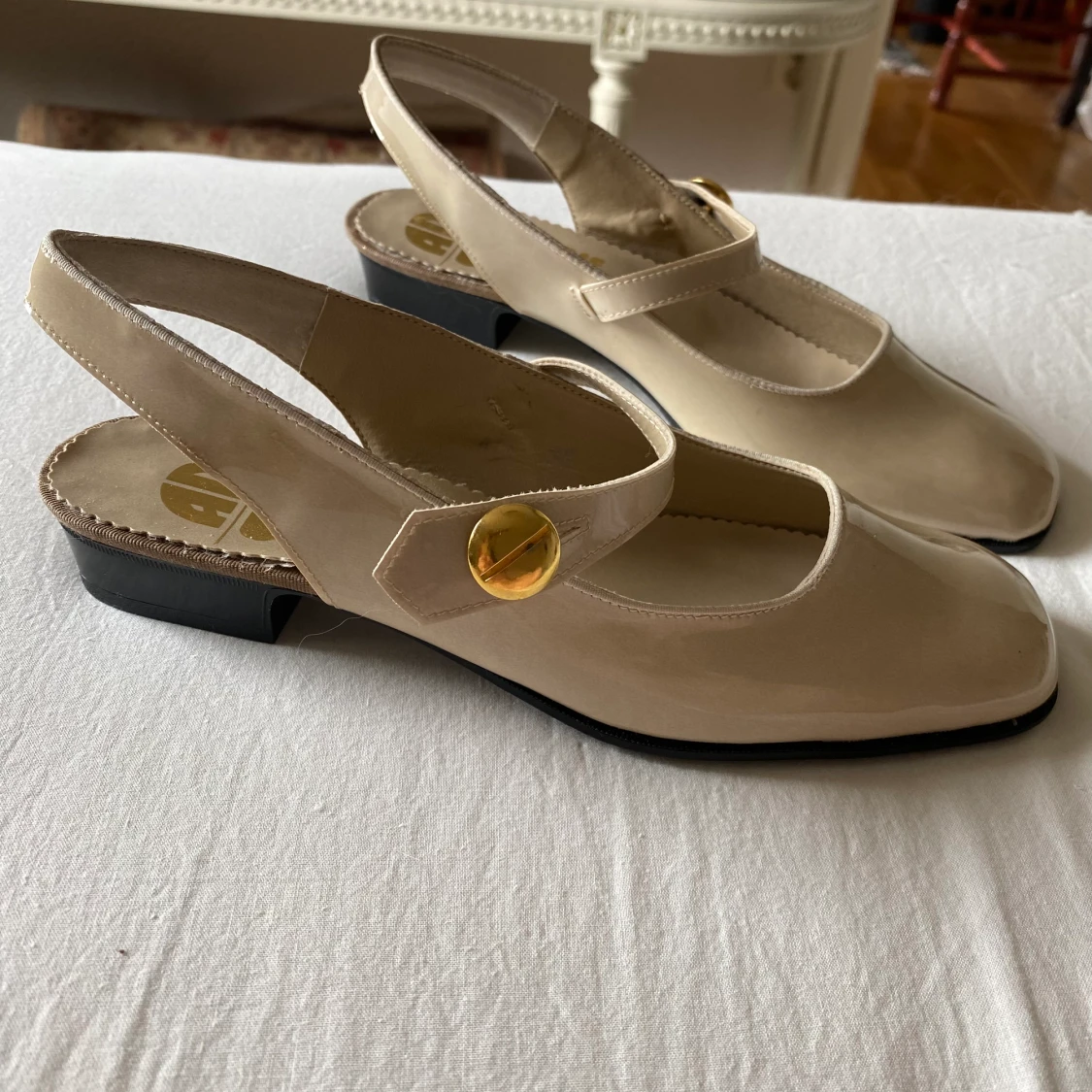 '60s slingbacks - 90