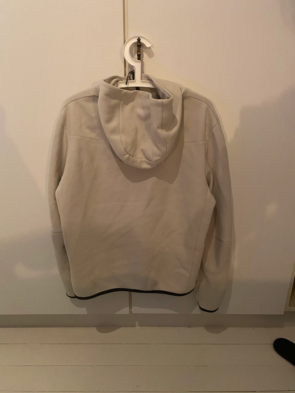 Vit nike tech fleece  - 90