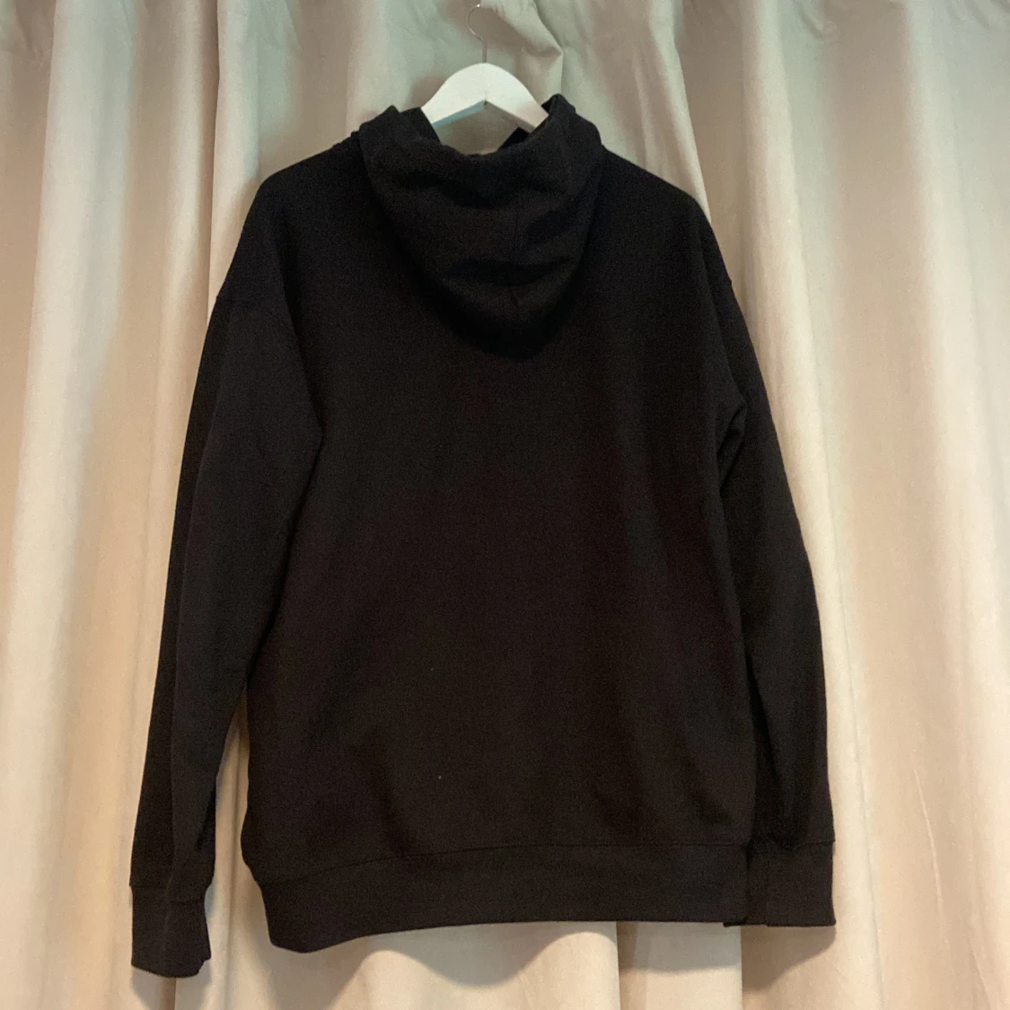 Worldwide Hoodie - 90