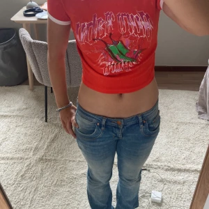 fin topp - säljer jätte fin topp från bershka i storlek xs. helt ny har till och med lapp kvar💘💘 ny pris 115kr