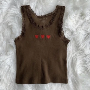 brandy melville linne - säljer detta bruna linnet då det inte längre kommer till användning❤️ 