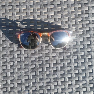 Rayban solglasögon - Ett par  Ray-Ban CLUBMASTER W0366 dam