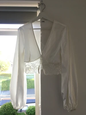 Satin blus  - Endast testad.