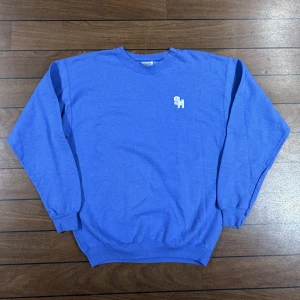 SM Sweatshirt  - Snygg vintage sweatshirt i storlek L! Bara att skriva om du undrar över något🙏