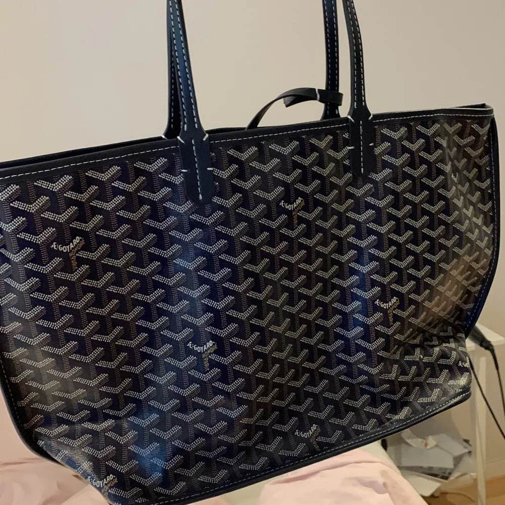 Goyard väska som är så snygg🥰. Väskor.