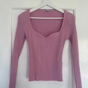 Tröja från Zara - Superfin tröja från zara, använd endast 1 gång i storlek L.