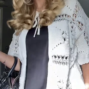 Kofta - Säljer denna superfina kofta från Zara ❤️