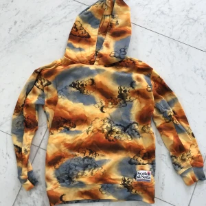 Oanvänd hoodie från Scotch & Soda - Tvättad men oanvänd hoodie från Scotch & Soda. 