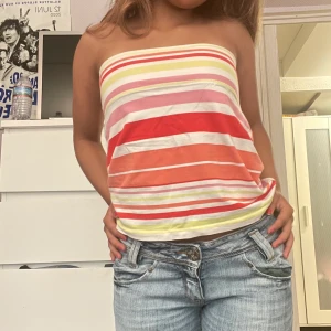 Tub top  - Det är en kjol och tub topp! Köpare står för frakten annars möts jag upp i Sthlm 🩷