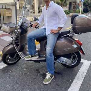 H&M linneskjorta  - Strlk: L Pris: 150kr