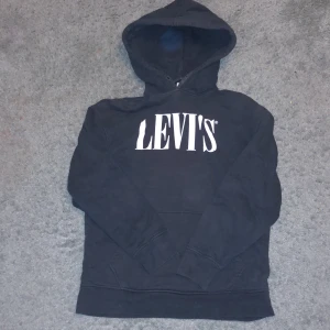 Hoodie  - Svart tjocktjöja 