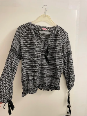 Fin bluse storlek L - Fin bluse storlek L