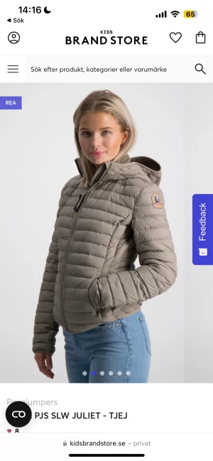Parajumper jacka  - Super fin och inga fel på jackan, köpte förra året för 3,600kr. Säljer för 2200  men vid snabb affär kan priset sjunka! Skriv jätte gärna privat för mer bilder eller info❤️ 