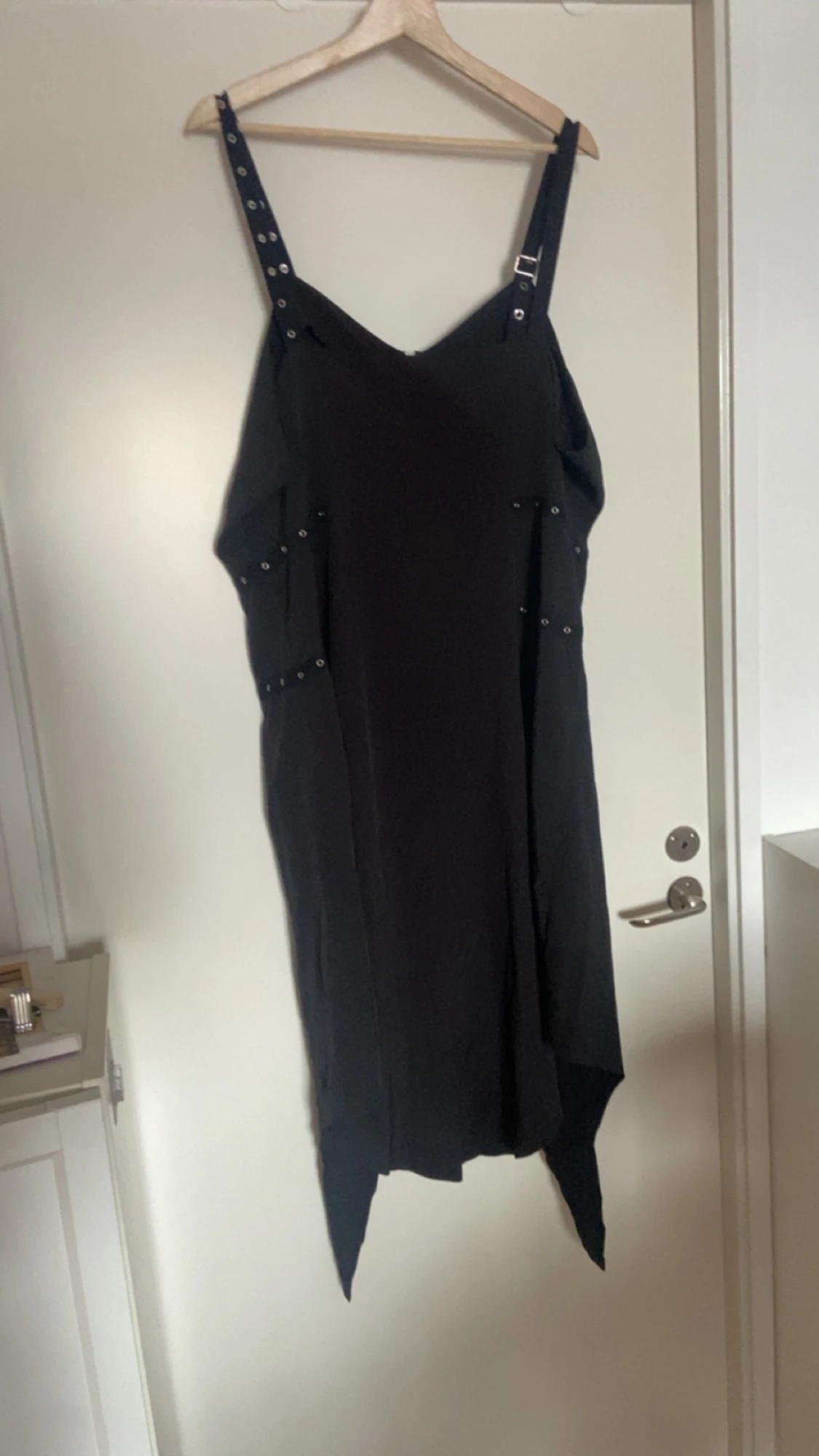 Svart klänning - 90