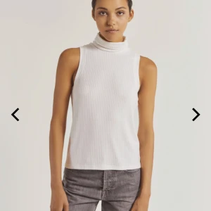 By Malina topp - Fin topp med polokrage från By Malina. Haft den länge men har aldrig använt den tyvärr. 