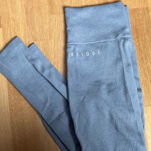 Tights från Relode. Färgen skyblue, strl S. Nypris: 649kr Mitt pris: 150kr