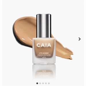 Caia foundation - Säljer nu min caia foundation då jag köpt en ny och inte längre använder denna. Använt ca 1/3 av den❤️färg 2N nypris 325