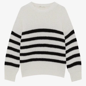 Stickad tröja  - Svin fin stickad tröja från Pull and Bear, aldrig använd🧸 Ordinarie pris: 399kr