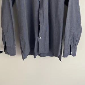 Lanvin skjorta strl M  - Lanvin skjorta strl M Passar 174cm-180cm perfekt Max 81kg