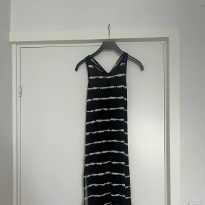 Sommar kläning  - Super fin kläning o bra skick