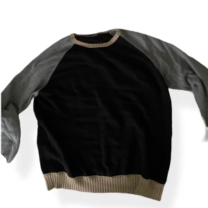 Vintage sweatshirt  - Jättesnygg stickad sweatshirt perfekt till hösten!!😍🍂