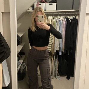 Cargo pants - Köpta på Behrska London! Knappt använda✨