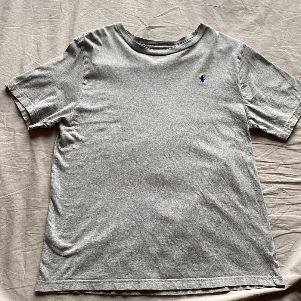 Ralph Lauren T-shirt Nypris: 500 Skick: 7/10. T-shirts.