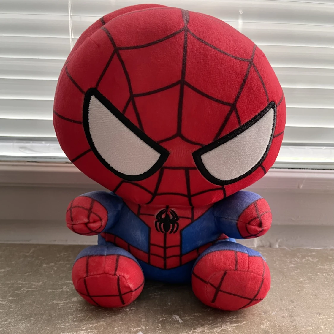 SPIDER-MAN PLUSHY 