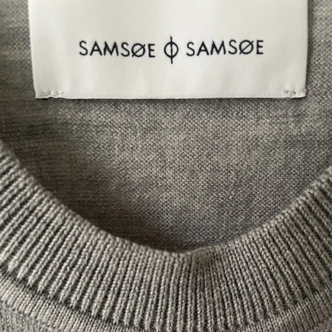 Tunn stickad tröja från samsoe  - 91