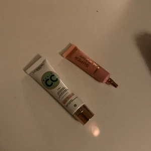 Flytande blush från revolution - Bara använd ett par ggr❤️ säljer också cc krämen 