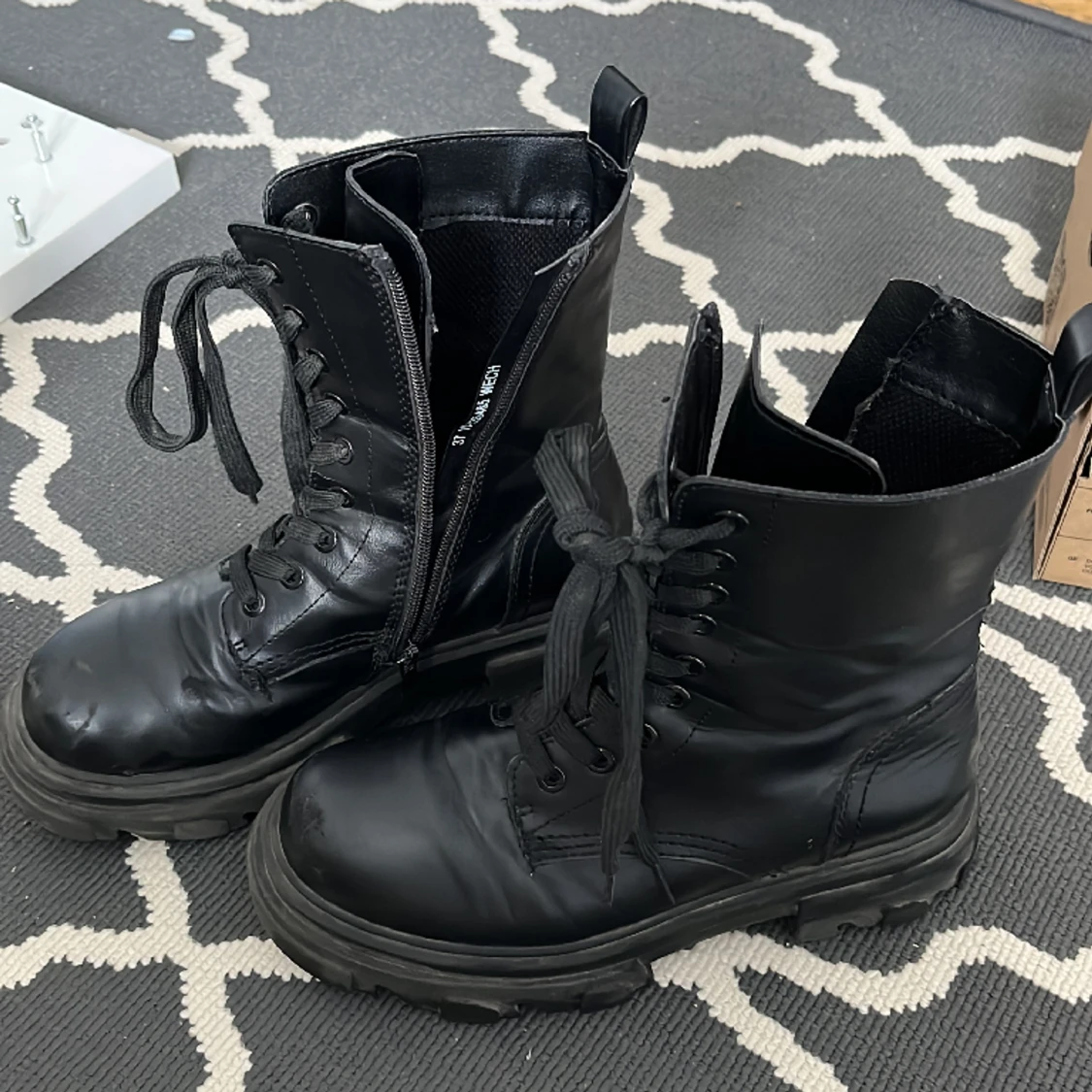 Svarta boots  - 90