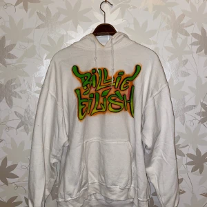 Billie Eilish Hoodie 2018 Merch - Billie Eilish Merch från hennes tour 2018. Väl använd men i bra skick. 