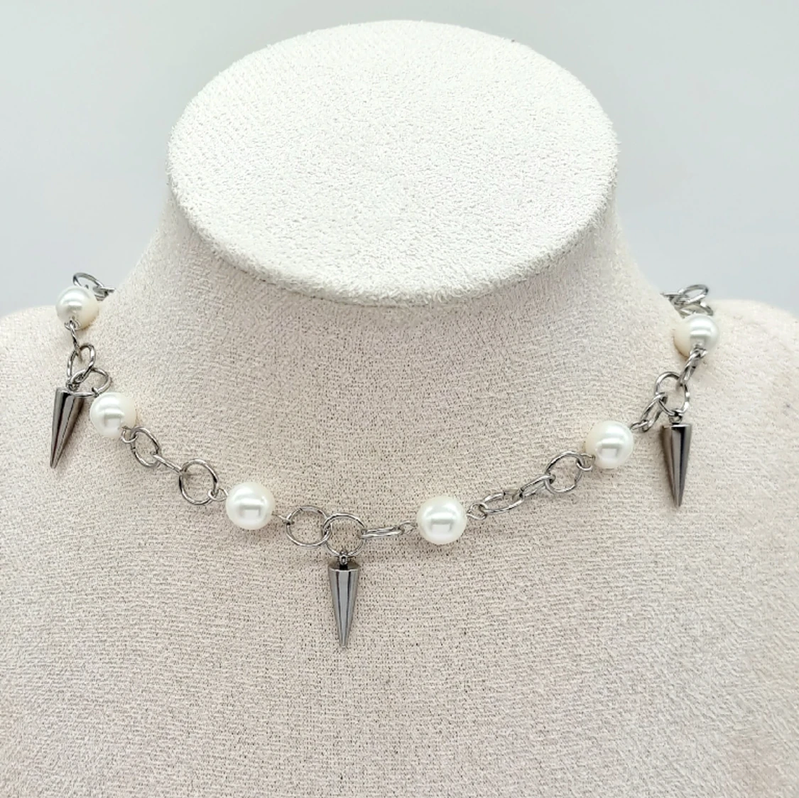 Handgjort halsband  - 90