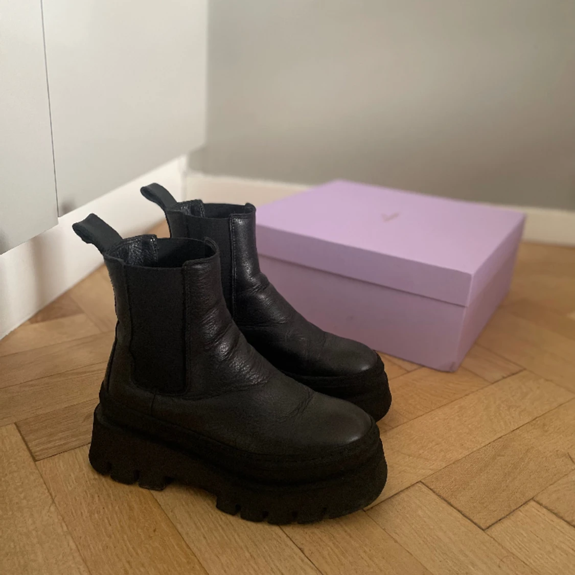 Cph 686 Vitello Black