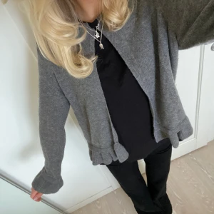 Kofta - Såå fin kofta från märket Part Two, fint skick