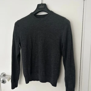 Tröja från Riley storlek M - Storlek M, säljer för jag inte använder