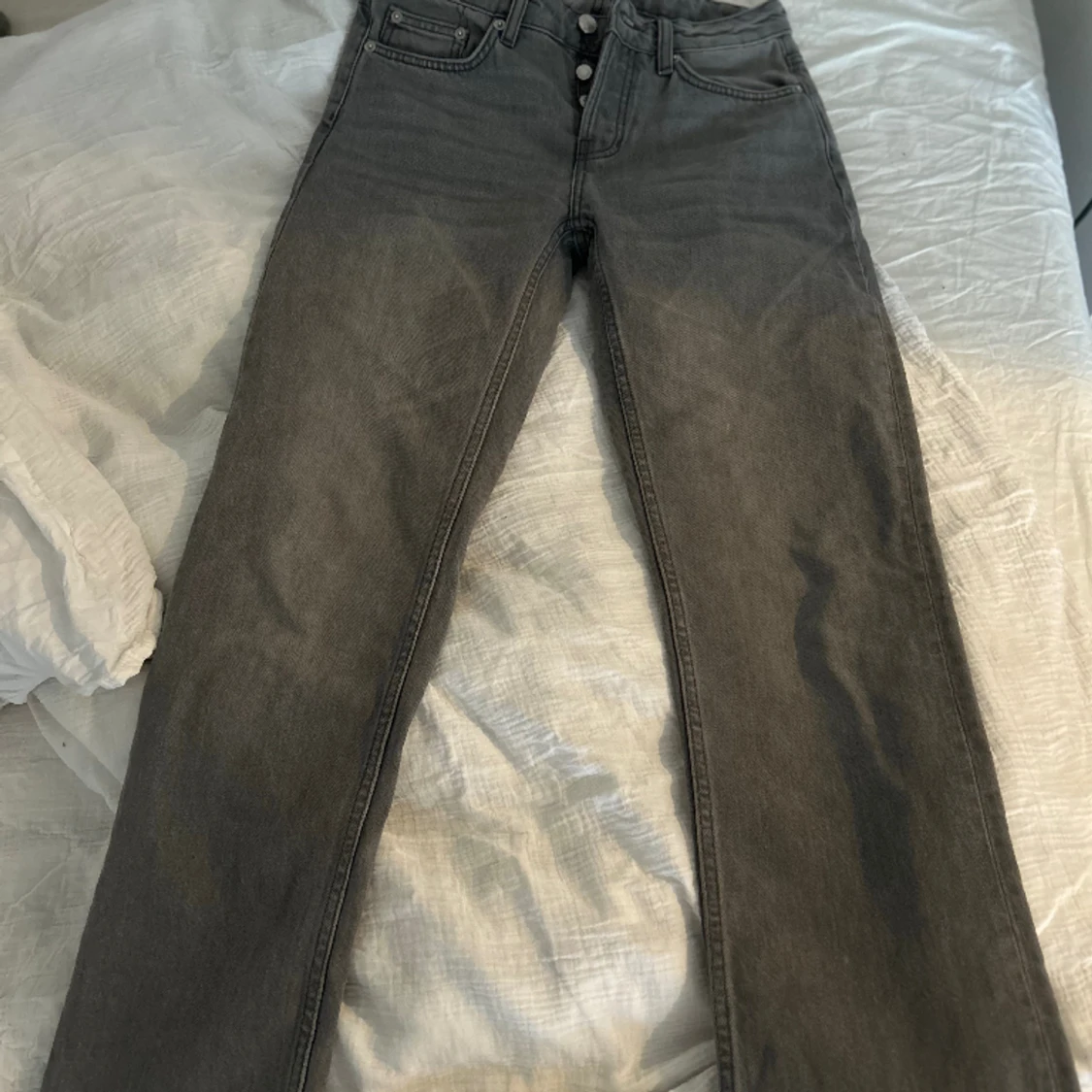 Gråa low waist jeans - 90