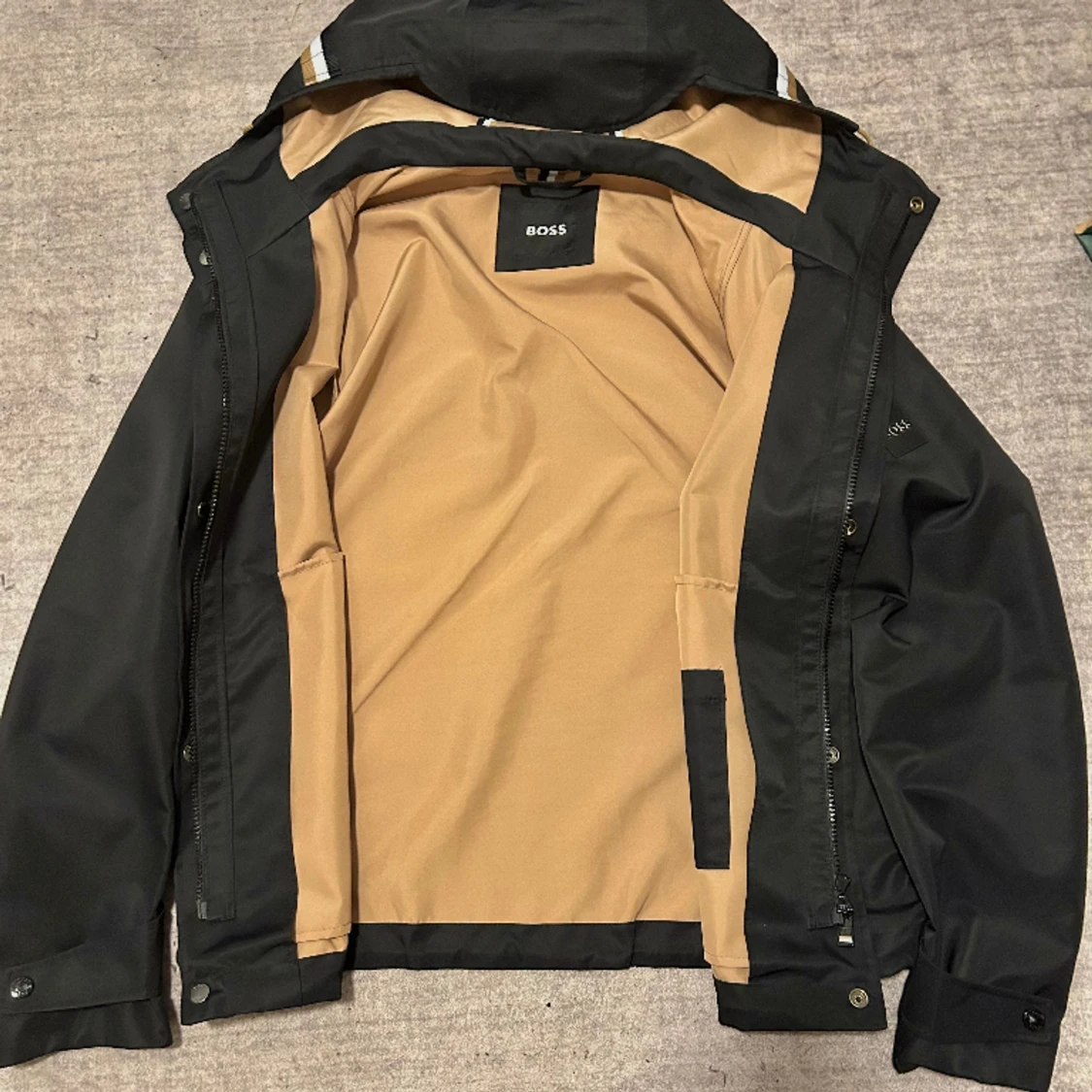 Hugo boss jacka - 90