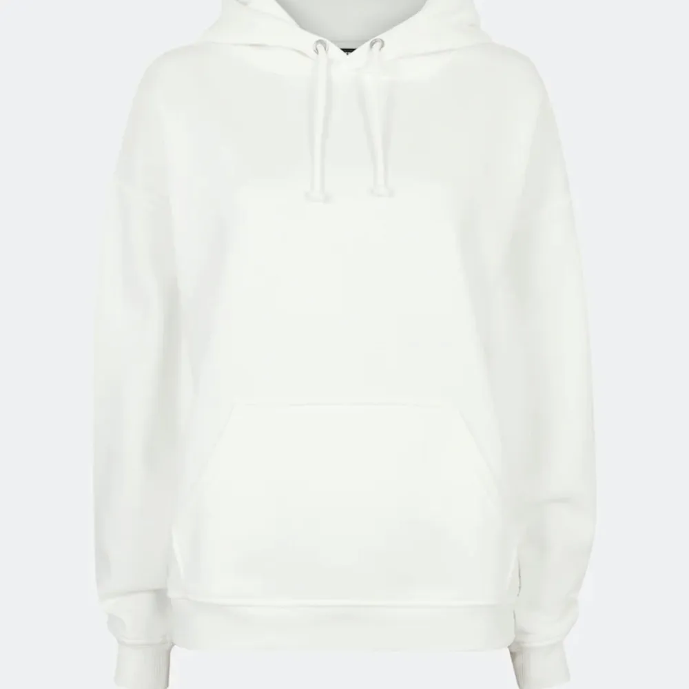 Hoodie ifrån bikbok i storlek Xs i toppen skick. Har vanligtvis S men modelen har en större passform. . Hoodies.