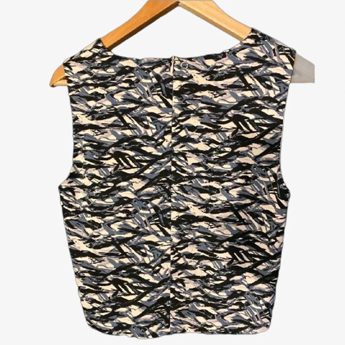 Blå, mönstrad topp