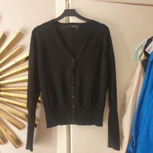 tröja - cardigan från Vero Moda, använts få gånger 