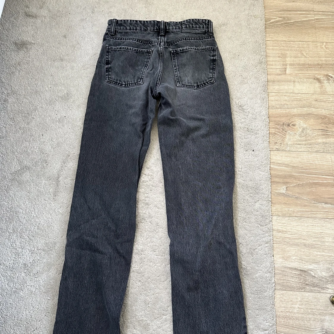 Svarta, gråa Straight jeans  - 90