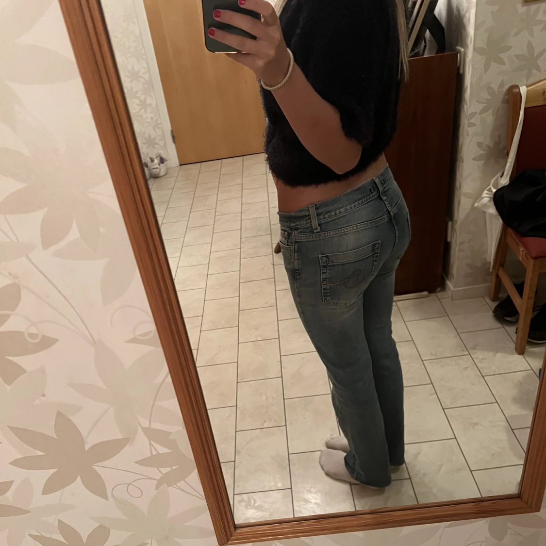 Lågmidjade utsvängda jeans  - 90