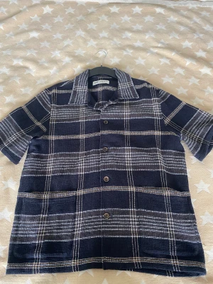 Our Legacy  - Köptes på Our Legacy butiken i Stockholm förra sommaren men inte fått någon användning för den, använt den två gånger så den är i princip ny. 